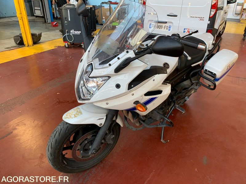 G MOTO XJ6 DQ-609-DY - Motocicleta: foto 1 G MOTO XJ6 DQ-609-DY - Motocicleta: foto 1