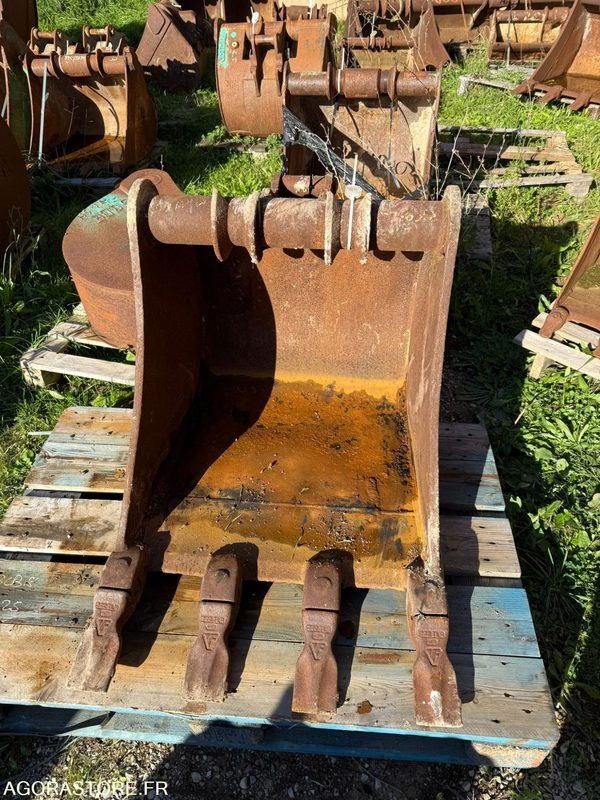 Godet 700mm Morin 3 - Cazo para Maquinaria de construcción: foto 1 Godet 700mm Morin 3 - Cazo para Maquinaria de construcción: foto 1