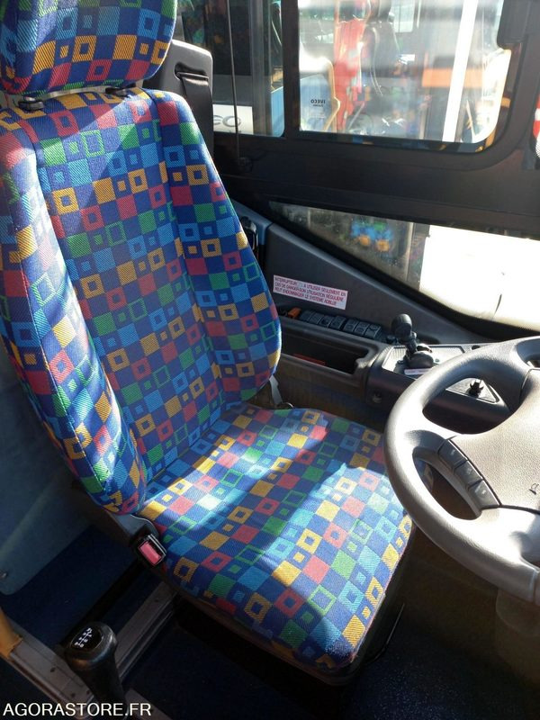 IRISBUS - RECREO - 2009 / 416000 KM - AG372NT (22197 / 2060) - Autobús escolar: foto 5 IRISBUS - RECREO - 2009 / 416000 KM - AG372NT (22197 / 2060) - Autobús escolar: foto 5