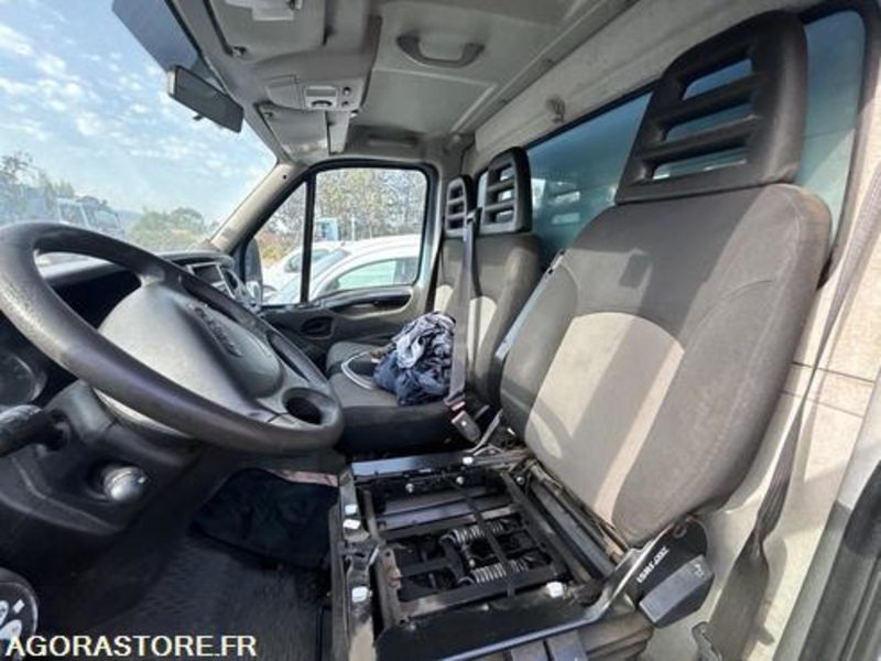 Furgón IVECO DAILY - 2011 - 158894KM - BN232WT: foto 6
