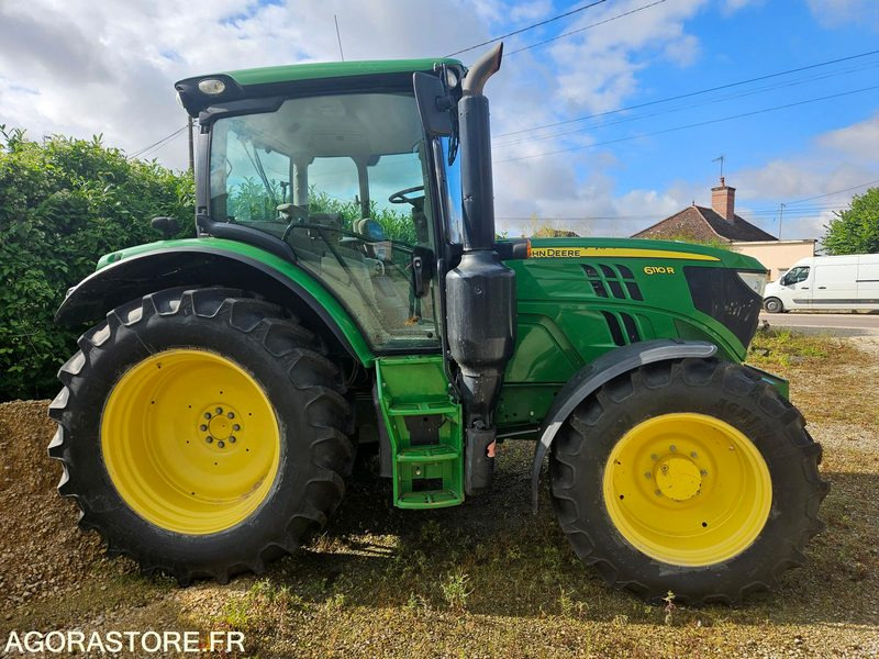 JOHN DEERE 6110R - Tractor: foto 1 JOHN DEERE 6110R - Tractor: foto 1