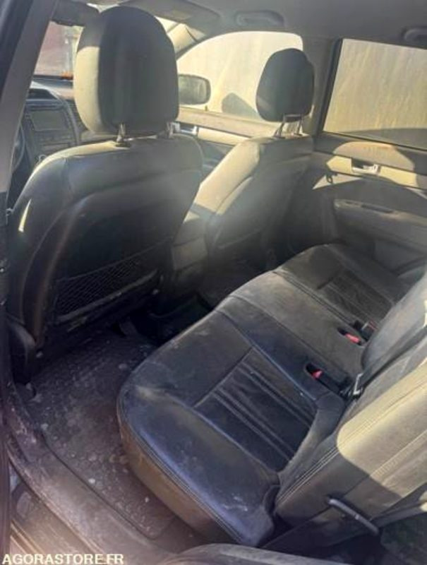 KIA SORENTO // BN-896-BD // 257 559KM // 2011 - SUV/ Todoterreno: foto 4 KIA SORENTO // BN-896-BD // 257 559KM // 2011 - SUV/ Todoterreno: foto 4