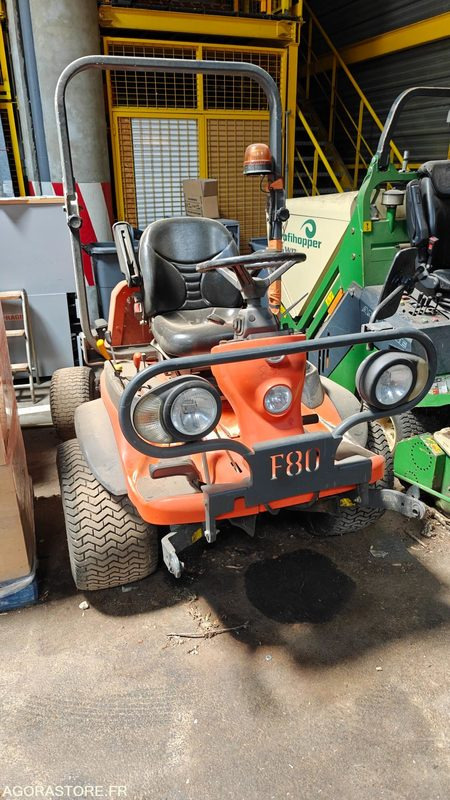 KUBOTA F3680 - 64YB26 - Cortacésped: foto 1 KUBOTA F3680 - 64YB26 - Cortacésped: foto 1