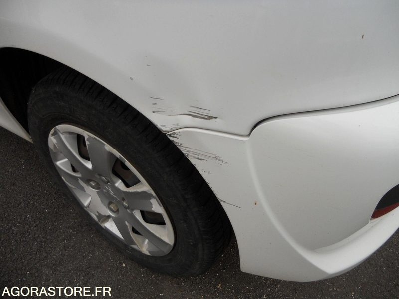 LOT 9 SLT - PEUGEOT 206+ GENERATION - Coche: foto 5 LOT 9 SLT - PEUGEOT 206+ GENERATION - Coche: foto 5