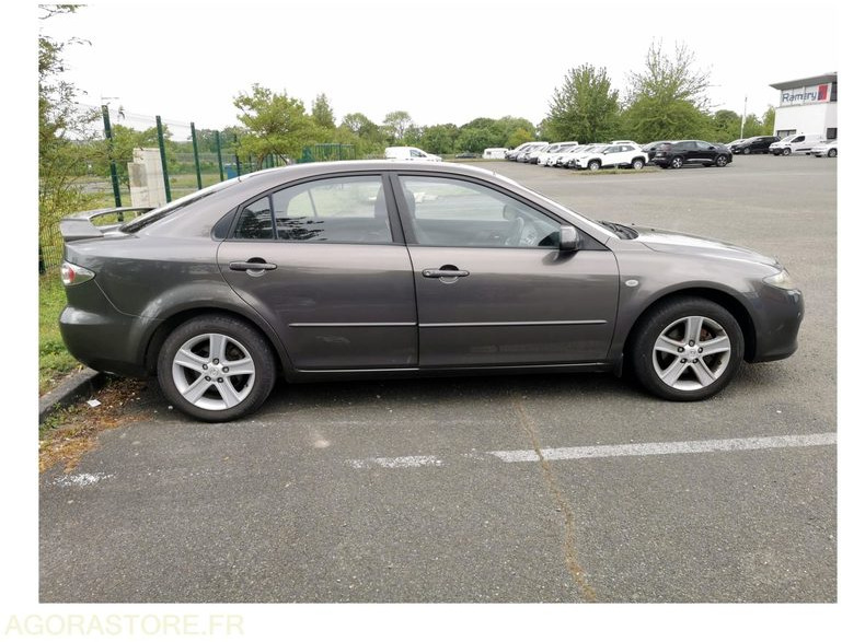 MAZDA 6 HATCHBACK - 93 386 KM - 2007 - Coche: foto 5 MAZDA 6 HATCHBACK - 93 386 KM - 2007 - Coche: foto 5