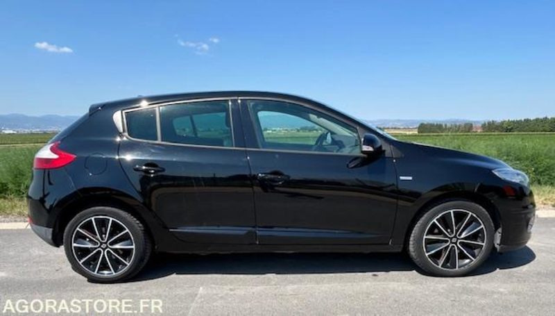 MEGANE 1.2 L TCE 115 CH BOSE EDITION - 2013 - 97 595 kms - Coche: foto 1 MEGANE 1.2 L TCE 115 CH BOSE EDITION - 2013 - 97 595 kms - Coche: foto 1