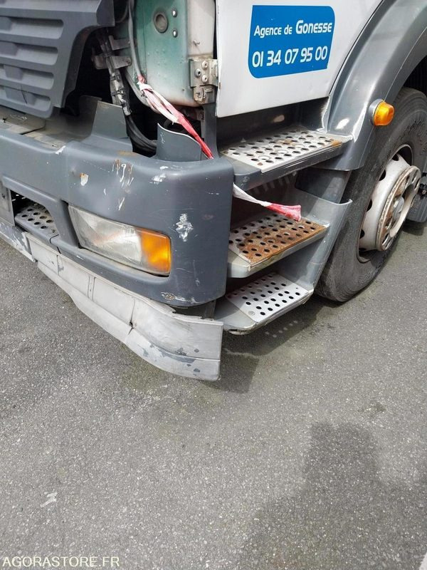 MERCEDES Actros HUWER 2004 (250 000Km) NON ROULANT EXPORT UNIQUEMENT - Limpieza de alcantarillado: foto 2 MERCEDES Actros HUWER 2004 (250 000Km) NON ROULANT EXPORT UNIQUEMENT - Limpieza de alcantarillado: foto 2