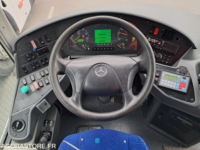 MERCEDES INTOURO N°083294 - Autobús escolar: foto 2 MERCEDES INTOURO N°083294 - Autobús escolar: foto 2