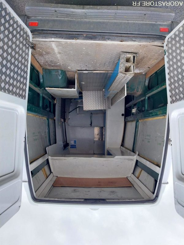 MERCEDES Sprinter 411CDI Fourgon L4 VASP 2004 148238Km ROULANT PRO UNIQUEMENT - Furgón: foto 2 MERCEDES Sprinter 411CDI Fourgon L4 VASP 2004 148238Km ROULANT PRO UNIQUEMENT - Furgón: foto 2