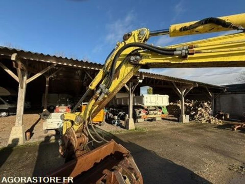 Excavadora MINI-PELLE - YANMAR B25 V - 2,7 Tonnes - 2000 - 8471H: foto 16