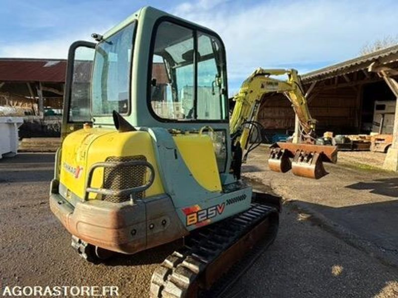 Excavadora MINI-PELLE - YANMAR B25 V - 2,7 Tonnes - 2000 - 8471H: foto 10