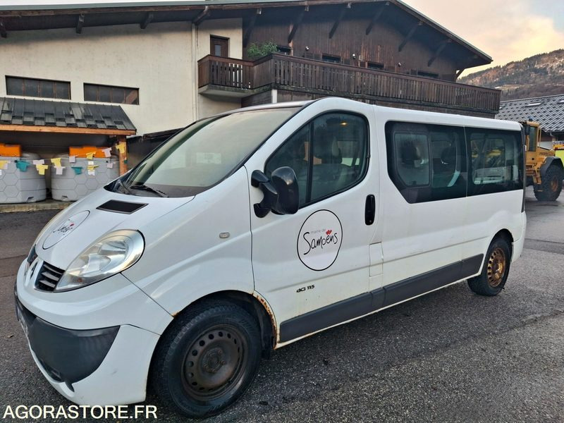MINIBUS RENAULT TRAFIC - Minibús, Furgoneta de pasajeros: foto 1 MINIBUS RENAULT TRAFIC - Minibús, Furgoneta de pasajeros: foto 1
