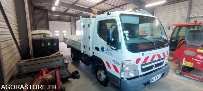 MITSUBISHI FUSO CANTER - Furgoneta basculante: foto 2 MITSUBISHI FUSO CANTER - Furgoneta basculante: foto 2