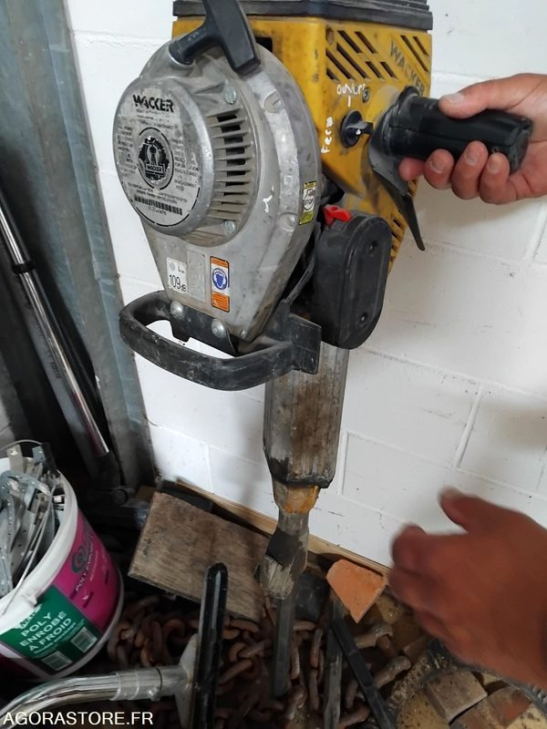 Marteau piqueur thermique Wacker Neuson BH55 - Equipo de construcción: foto 1 Marteau piqueur thermique Wacker Neuson BH55 - Equipo de construcción: foto 1