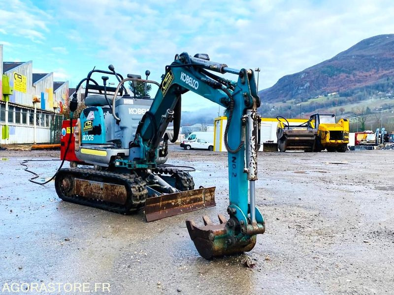 Mini-pelle électrique sur groupe KOBELCO SK005 - Année 1993 - Excavadora: foto 2 Mini-pelle électrique sur groupe KOBELCO SK005 - Année 1993 - Excavadora: foto 2