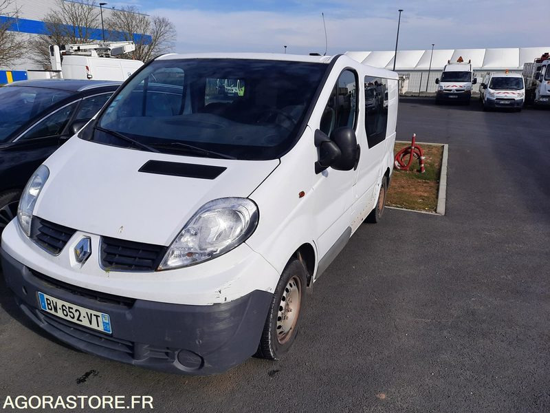 OPEL VIVARO - 2011 - 112 800KM - Furgón: foto 1 OPEL VIVARO - 2011 - 112 800KM - Furgón: foto 1