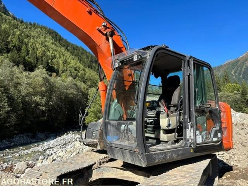 PELLE A CHENILLE ACIER HITACHI ZX130LCN-5B - Excavadora: foto 1 PELLE A CHENILLE ACIER HITACHI ZX130LCN-5B - Excavadora: foto 1
