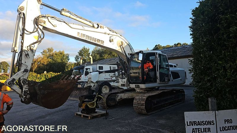 PELLE A CHENILLE LIEBHERR R926LC - 2014 / 11450H (MJP926) - Excavadora: foto 1 PELLE A CHENILLE LIEBHERR R926LC - 2014 / 11450H (MJP926) - Excavadora: foto 1