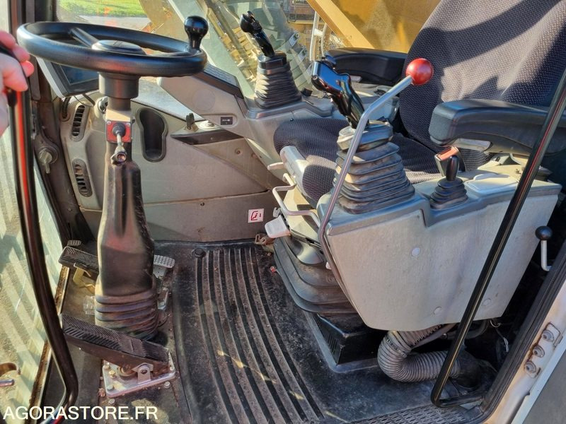 PELLE PNEU LIEBHERR LH22 de 2014 - 16100 h (R31972) - Excavadora: foto 5 PELLE PNEU LIEBHERR LH22 de 2014 - 16100 h (R31972) - Excavadora: foto 5