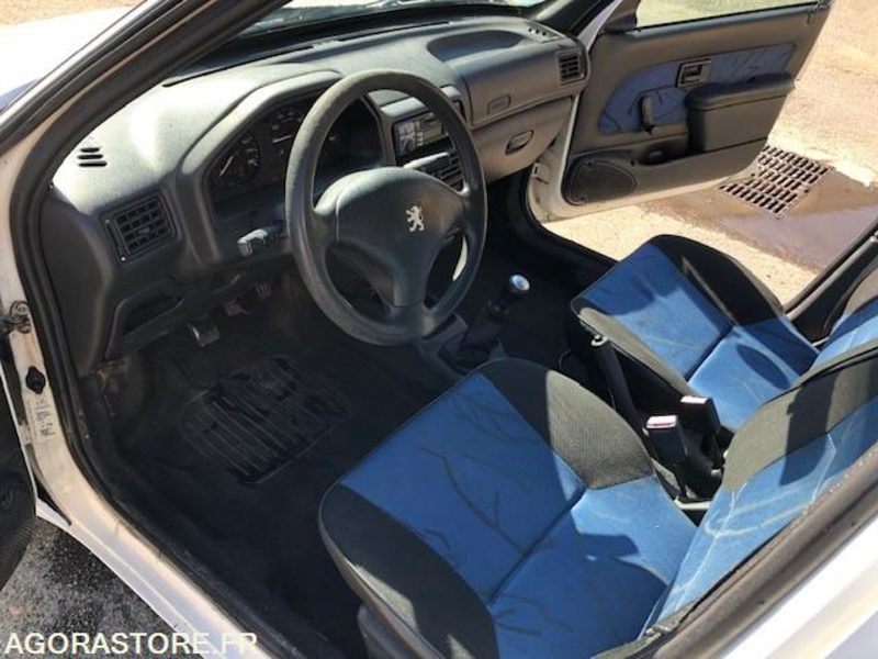 PEUGEOT 106 FINITION ZEN ESSENCE - Coche: foto 5 PEUGEOT 106 FINITION ZEN ESSENCE - Coche: foto 5