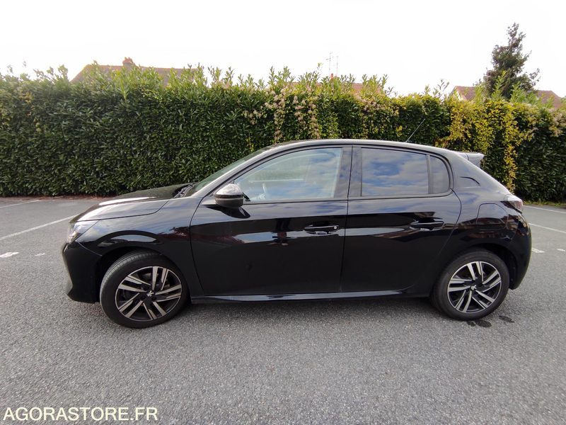 PEUGEOT 208 100 S&S EAT8 - finition ALLURE - MEC 2023 - Coche: foto 3 PEUGEOT 208 100 S&S EAT8 - finition ALLURE - MEC 2023 - Coche: foto 3