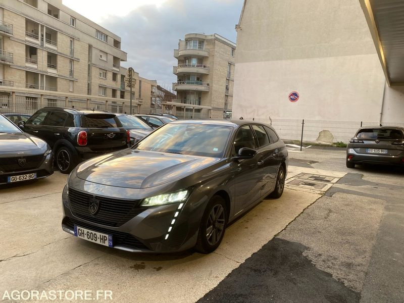 PEUGEOT 308 III (P5) SW 1.5 BlueHDi 16V EAT8 S&S 130 Boîte automatique PAS TVA - Coche familiar: foto 1 PEUGEOT 308 III (P5) SW 1.5 BlueHDi 16V EAT8 S&S 130 Boîte automatique PAS TVA - Coche familiar: foto 1