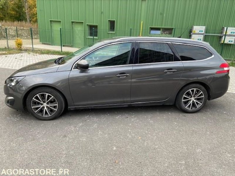 PEUGEOT 308SW - 2016 - 172000 KM - Coche familiar: foto 1 PEUGEOT 308SW - 2016 - 172000 KM - Coche familiar: foto 1