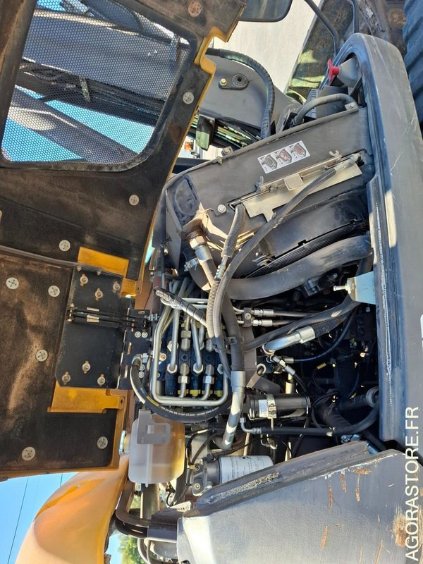 Pelle sur chenilles MECALAC 8MCR - 6920 heures - 2014 - N° série 130951 - Excavadora de cadenas: foto 5 Pelle sur chenilles MECALAC 8MCR - 6920 heures - 2014 - N° série 130951 - Excavadora de cadenas: foto 5