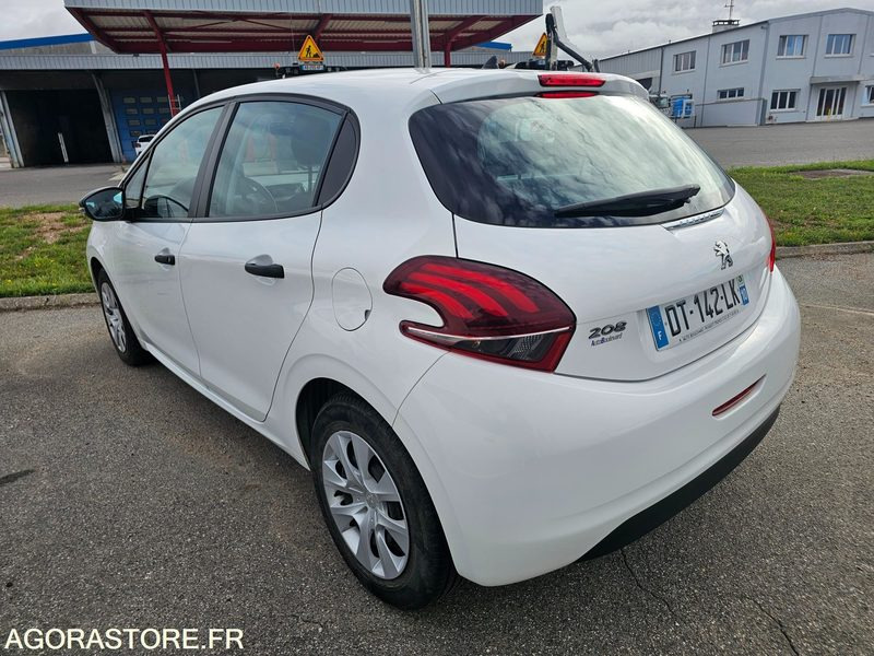 Peugeot 208 - 2015 - 187805km - DT142LK - Coche: foto 4 Peugeot 208 - 2015 - 187805km - DT142LK - Coche: foto 4