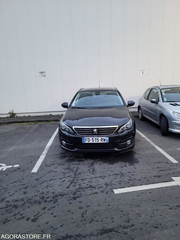 Peugeot 308SW 2019 218.000km - Coche: foto 1 Peugeot 308SW 2019 218.000km - Coche: foto 1