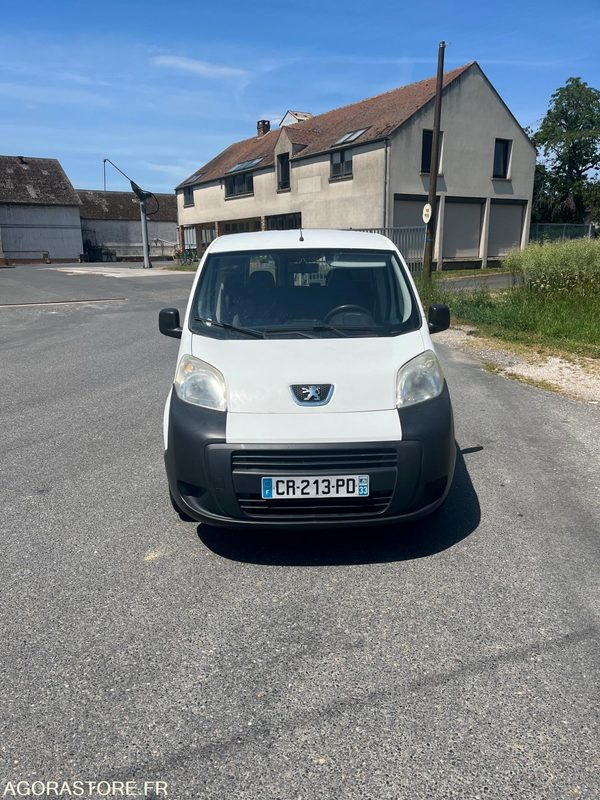 Peugeot bipper - 2013 - 138 000km - Coche: foto 1 Peugeot bipper - 2013 - 138 000km - Coche: foto 1