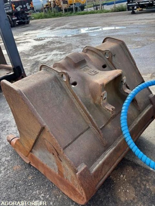 GODET DE TERRASSEMENT MORIN MODULE 5 1050 MM - Piezas de recambio para Maquinaria de construcción: foto 5 GODET DE TERRASSEMENT MORIN MODULE 5 1050 MM - Piezas de recambio para Maquinaria de construcción: foto 5