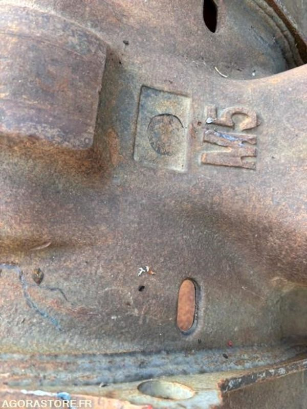 GODET DE TERRASSEMENT MORIN MODULE 5 1050 MM - Piezas de recambio para Maquinaria de construcción: foto 4 GODET DE TERRASSEMENT MORIN MODULE 5 1050 MM - Piezas de recambio para Maquinaria de construcción: foto 4