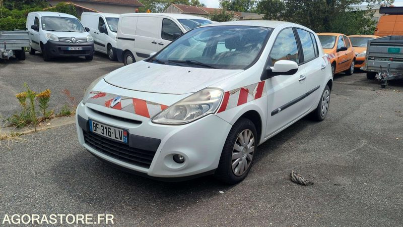 RENAULT CLIO 159897kms - 2010 - Coche: foto 1 RENAULT CLIO 159897kms - 2010 - Coche: foto 1