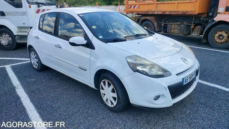 RENAULT CLIO - 2009 - 208126kms - Coche: foto 2 RENAULT CLIO - 2009 - 208126kms - Coche: foto 2