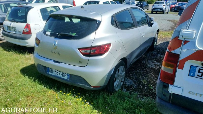 RENAULT CLIO - 2014 - 221115 KM - Coche: foto 4 RENAULT CLIO - 2014 - 221115 KM - Coche: foto 4