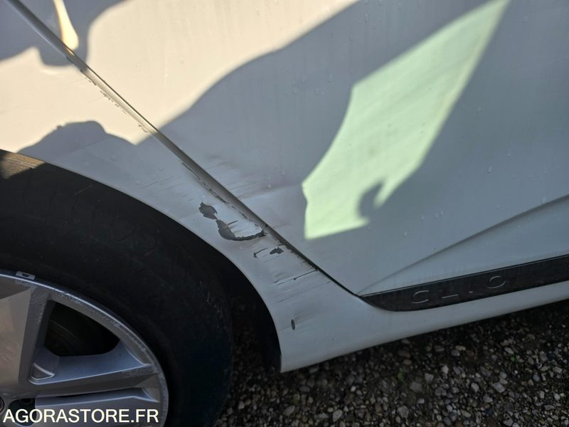RENAULT CLIO 5 E-TECH HYBRIDE - Coche: foto 2 RENAULT CLIO 5 E-TECH HYBRIDE - Coche: foto 2