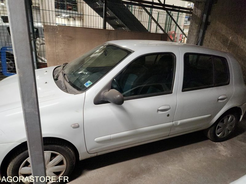 RENAULT CLIO - Coche: foto 3 RENAULT CLIO - Coche: foto 3