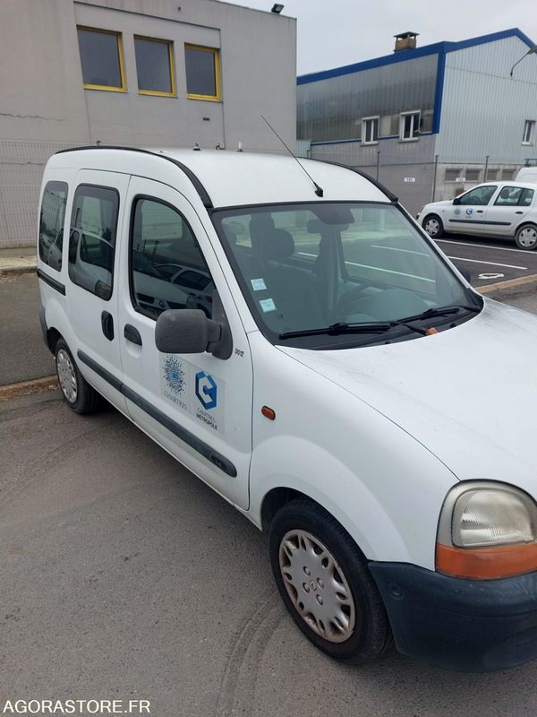 RENAULT KANGOO - 2000 - 119 023KM - Furgoneta pequeña: foto 3 RENAULT KANGOO - 2000 - 119 023KM - Furgoneta pequeña: foto 3