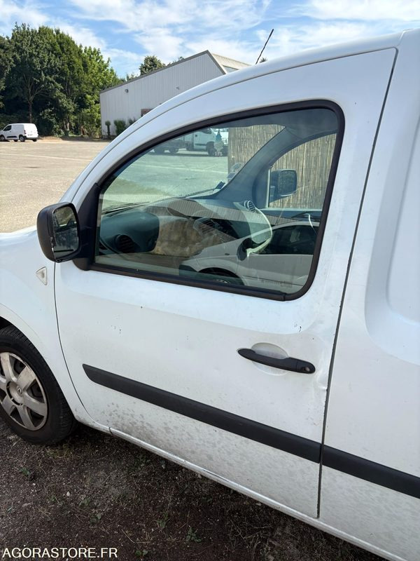 RENAULT KANGOO - 2008 - 290808 KM - Furgoneta pequeña: foto 4 RENAULT KANGOO - 2008 - 290808 KM - Furgoneta pequeña: foto 4