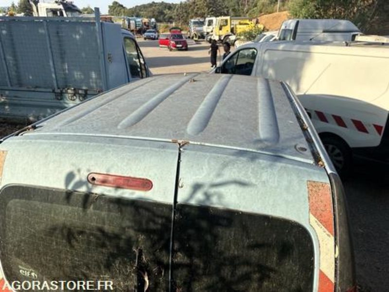 Furgoneta pequeña RENAULT KANGOO - 2012 - 150263KM - CD217FY: foto 8