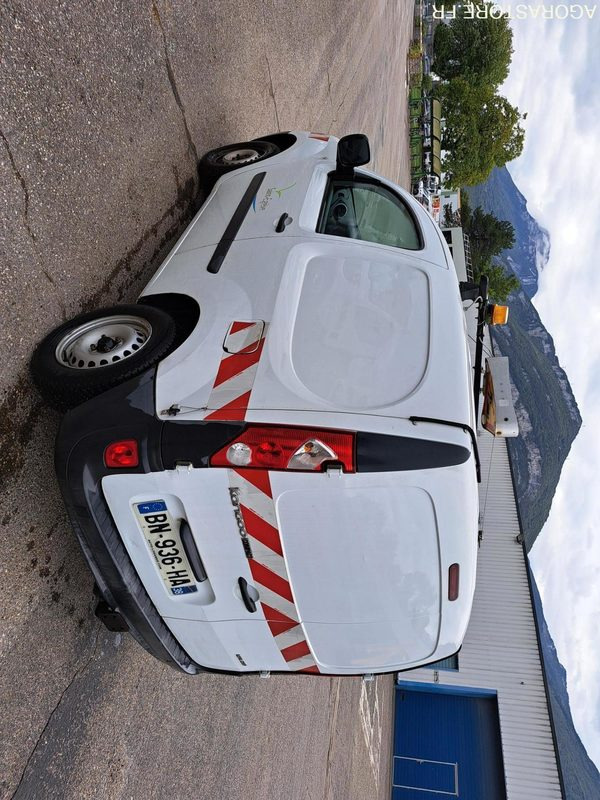 RENAULT KANGOO-31 768 KMS-2011-BN936HA - Furgón: foto 2 RENAULT KANGOO-31 768 KMS-2011-BN936HA - Furgón: foto 2