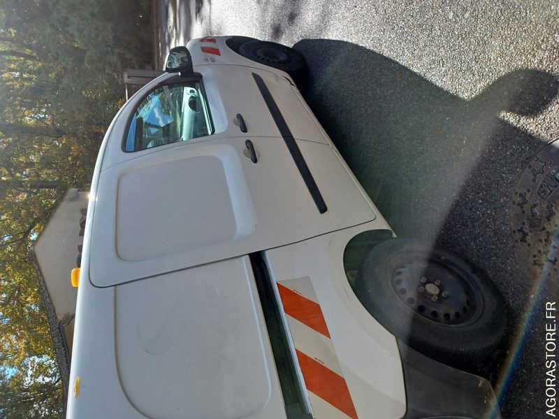 RENAULT KANGOO / REF SCP : 957 - Furgón: foto 3 RENAULT KANGOO / REF SCP : 957 - Furgón: foto 3