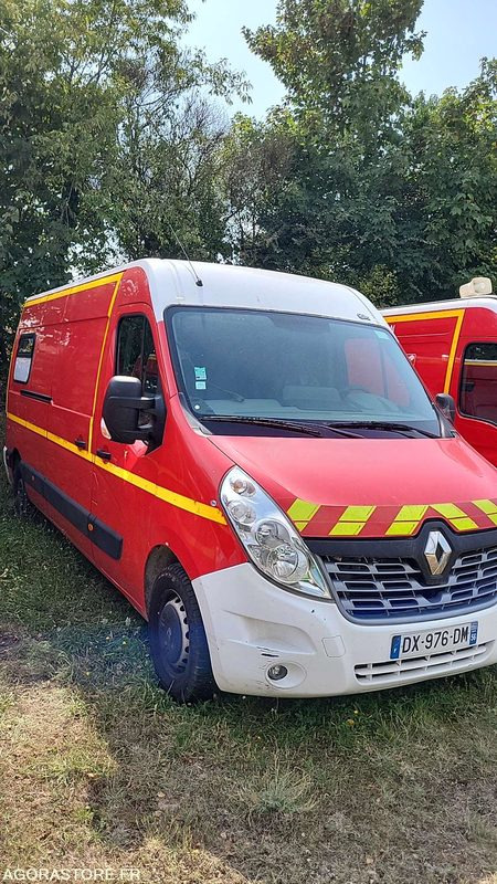 RENAULT MASTER - 2015 - 228300 KM - Ambulancia: foto 3 RENAULT MASTER - 2015 - 228300 KM - Ambulancia: foto 3