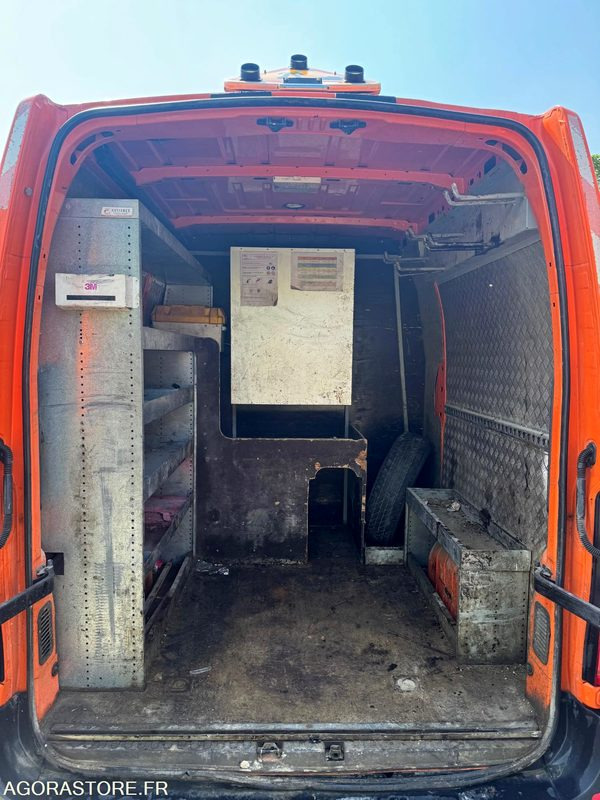 Furgón RENAULT MASTER 7 PLACES 288 000 KM: foto 10