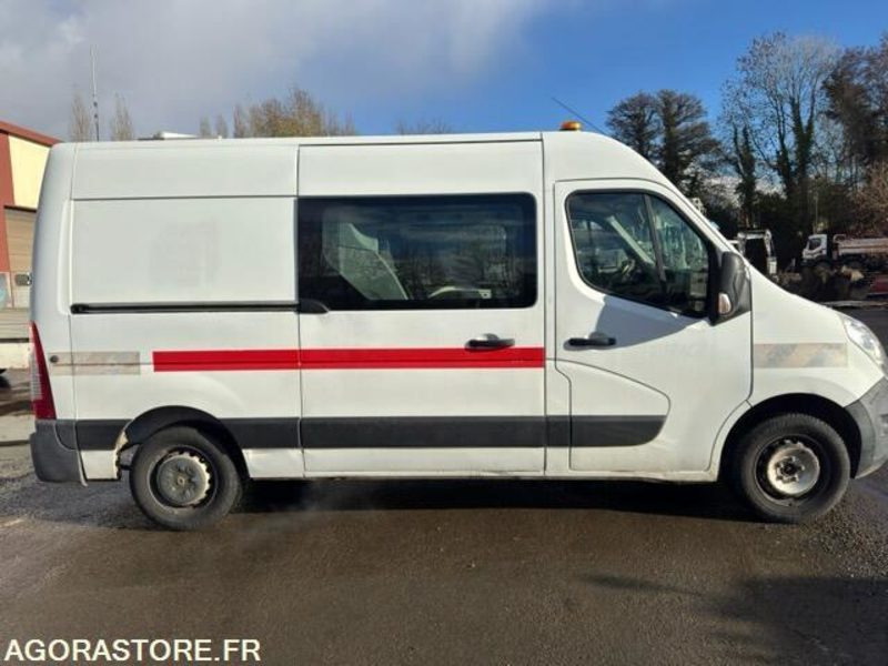 RENAULT MASTER - CABINE APPRONFONDI TP7 - 2014 - 309000KM - Furgoneta pequeña: foto 3 RENAULT MASTER - CABINE APPRONFONDI TP7 - 2014 - 309000KM - Furgoneta pequeña: foto 3