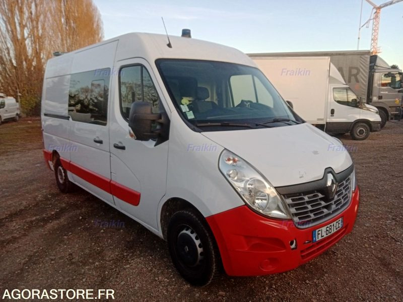 RENAULT MASTER L2H2 GRAND CONF 145CH / FL681CE / 2019 / 262021 kms - Ambulancia: foto 1 RENAULT MASTER L2H2 GRAND CONF 145CH / FL681CE / 2019 / 262021 kms - Ambulancia: foto 1