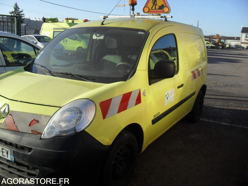 RENAULT NEW KANGOO UTILITAIRE - Furgoneta pequeña: foto 2 RENAULT NEW KANGOO UTILITAIRE - Furgoneta pequeña: foto 2