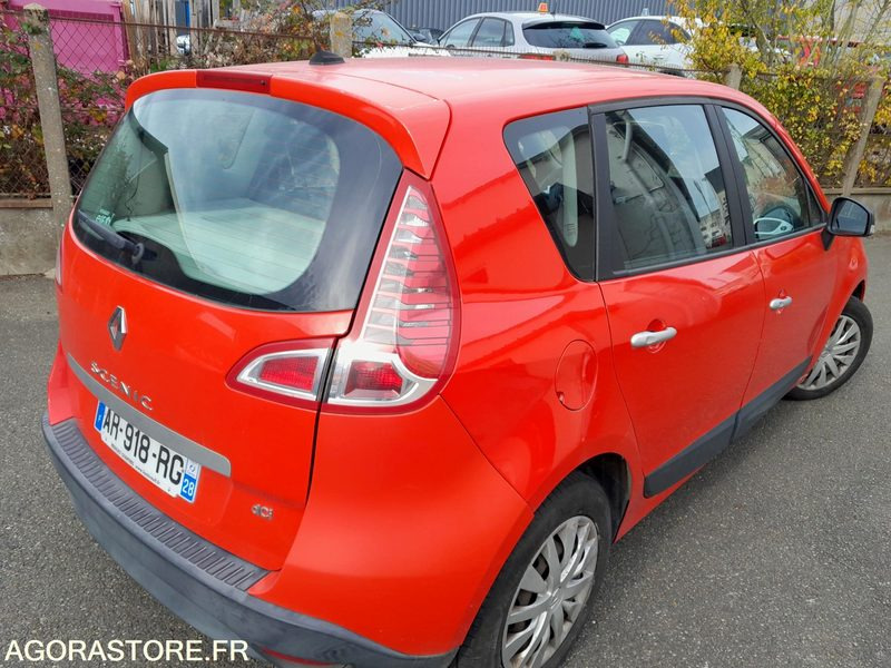 RENAULT SCENIC - Coche: foto 4 RENAULT SCENIC - Coche: foto 4