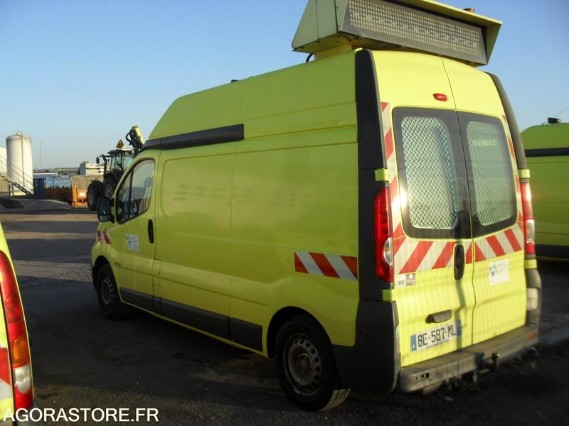 RENAULT TRAFIC - Furgón: foto 4 RENAULT TRAFIC - Furgón: foto 4
